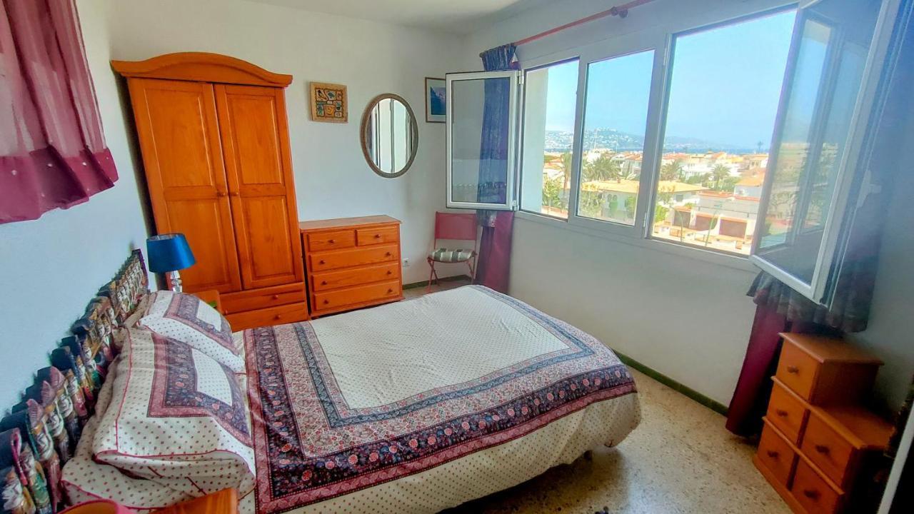 Summer Breeze Apartment Empuriabrava Εξωτερικό φωτογραφία